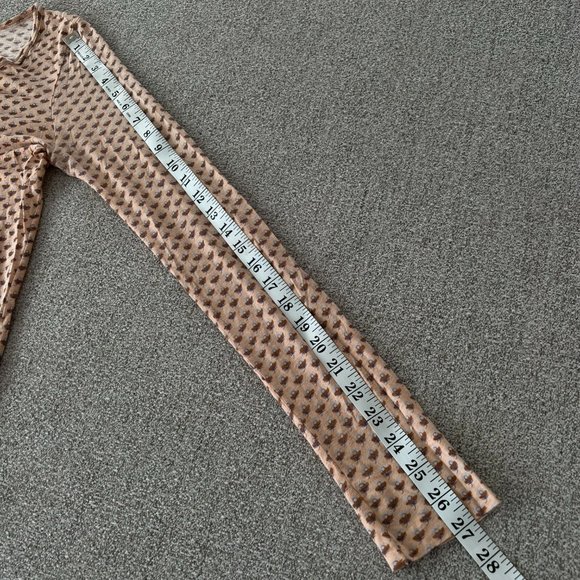 Marc Jacobs Women's Long Sleeve Graphic Novelty Print Henley T-Shirt Size Medium - Picture 10 of 12